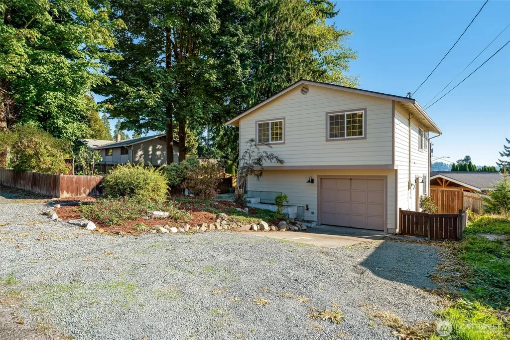 4230 174th Place NW Stanwood WA 98292