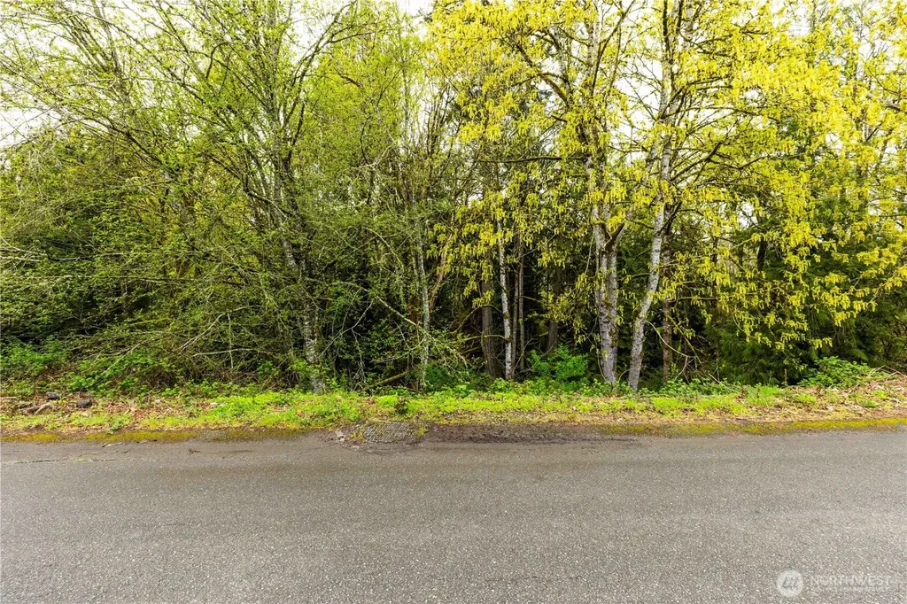 8865 Martin Avenue NW Silverdale WA 98383