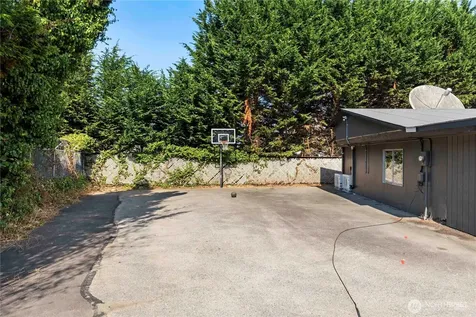 3062 44th St E Tacoma WA 98443