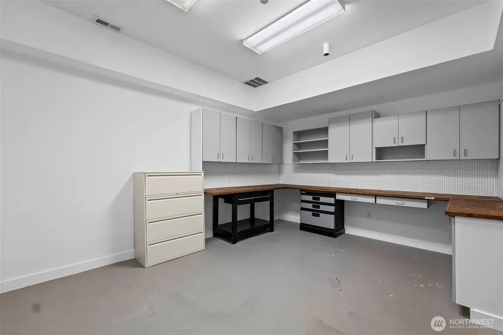 9715 Crescent Valley Drive NW Gig Harbor WA 98332