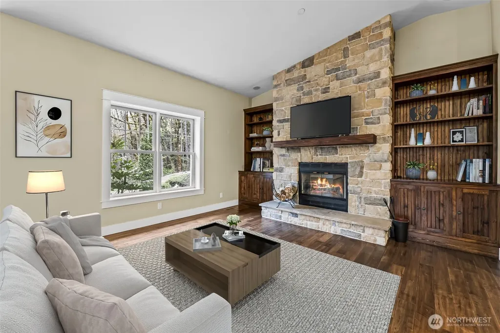 9715 Crescent Valley Drive NW Gig Harbor WA 98332