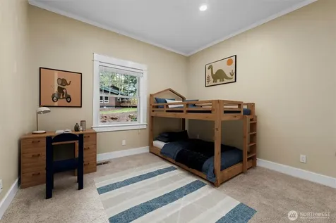 9715 Crescent Valley Drive NW Gig Harbor WA 98332