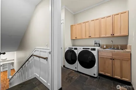 9715 Crescent Valley Drive NW Gig Harbor WA 98332
