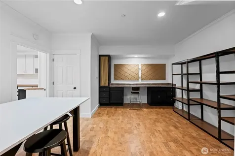 9715 Crescent Valley Drive NW Gig Harbor WA 98332
