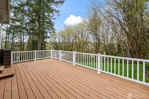 9715 Crescent Valley Drive NW Gig Harbor WA 98332