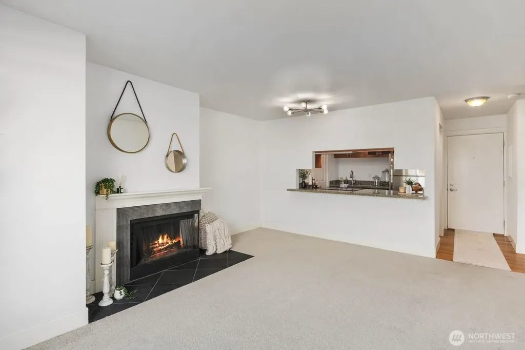 937 N 200th Street Shoreline WA 98133