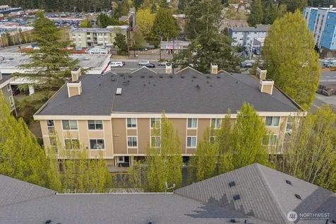 937 N 200th Street Shoreline WA 98133