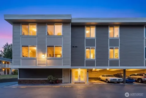 937 N 200th Street Shoreline WA 98133