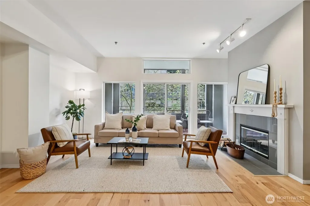 526 1st Avenue S Seattle WA 98104