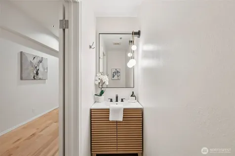 526 1st Avenue S Seattle WA 98104