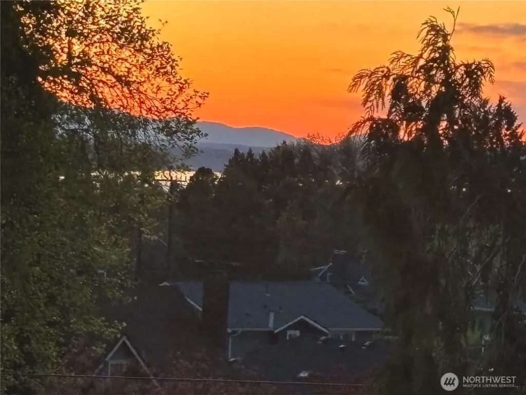 3435 California Avenue SW Seattle WA 98116