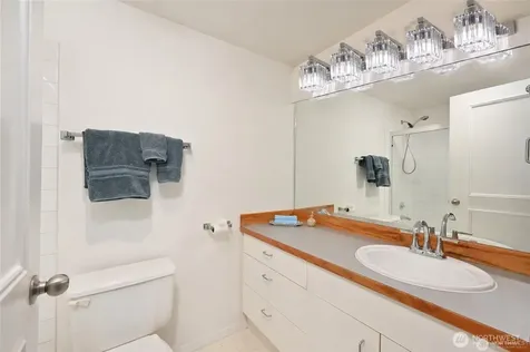3435 California Avenue SW Seattle WA 98116