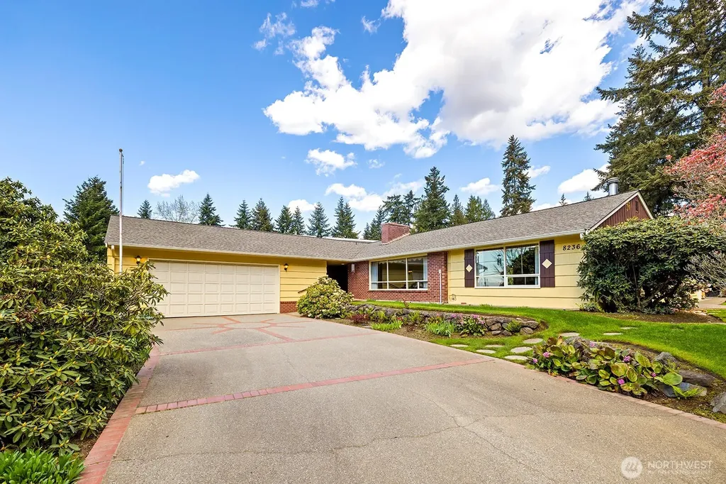 8236 120th Avenue NE Kirkland WA 98033