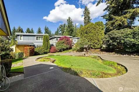 8236 120th Avenue NE Kirkland WA 98033