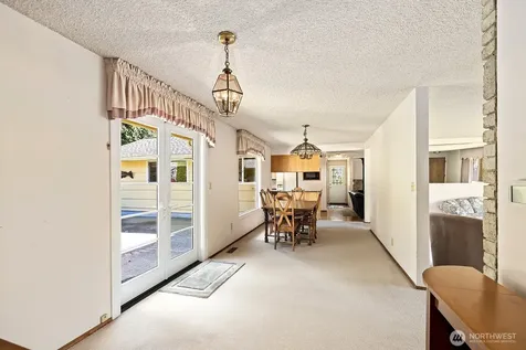 8236 120th Avenue NE Kirkland WA 98033