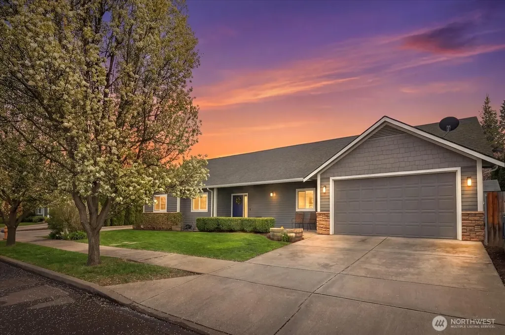 1855 Woodmere Loop Walla Walla WA 99362