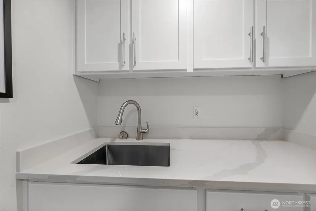 1623 Edgemoor Lane Everett WA 98203
