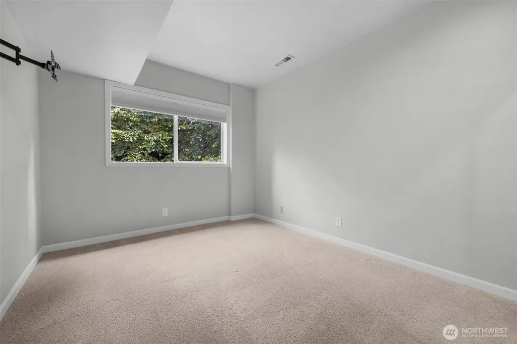 1623 Edgemoor Lane Everett WA 98203