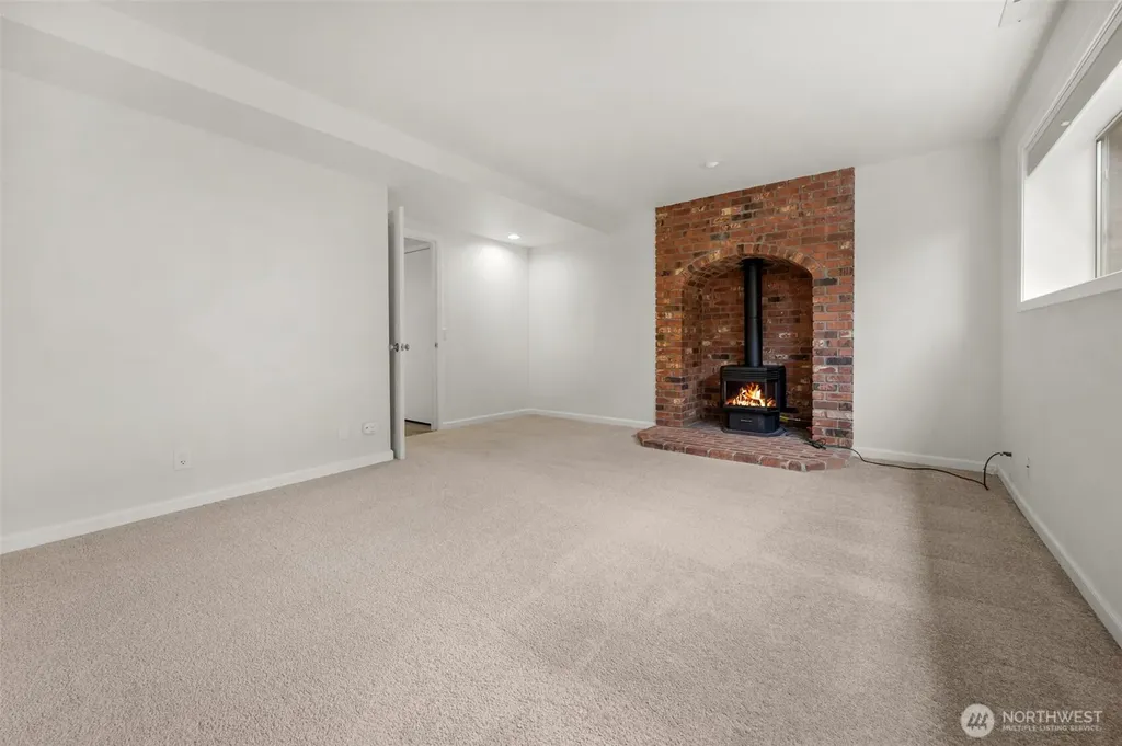 1623 Edgemoor Lane Everett WA 98203