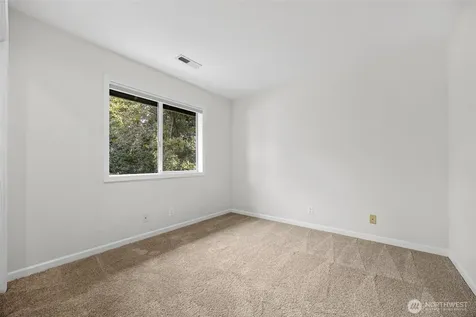 1623 Edgemoor Lane Everett WA 98203