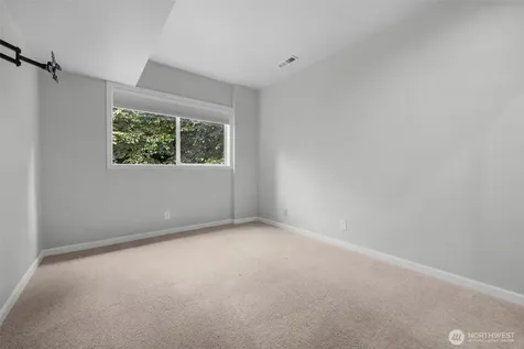 1623 Edgemoor Lane Everett WA 98203