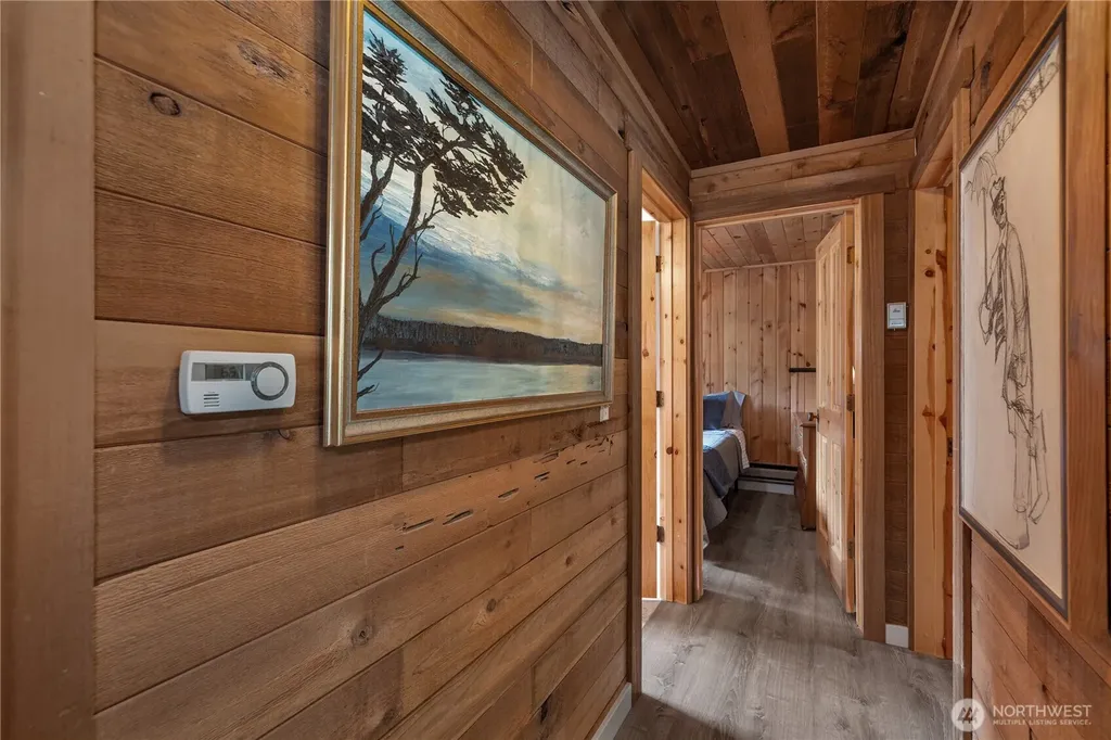 681 N Beacon Point Loop N Lilliwaup WA 98555