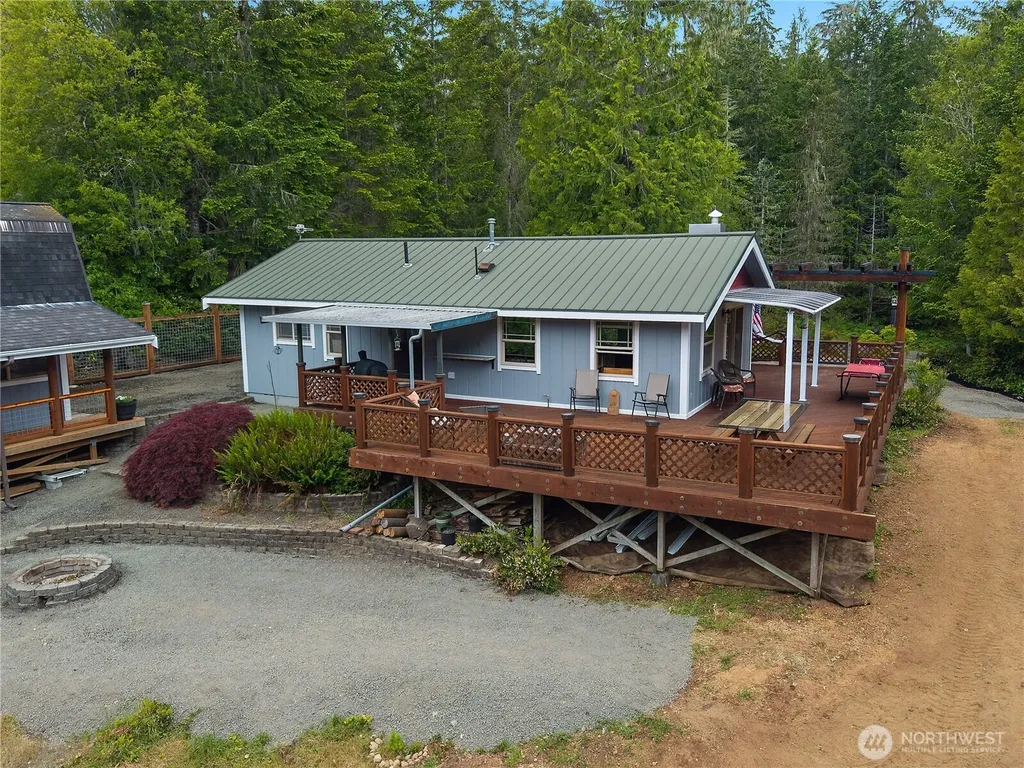 681 N Beacon Point Loop N Lilliwaup WA 98555
