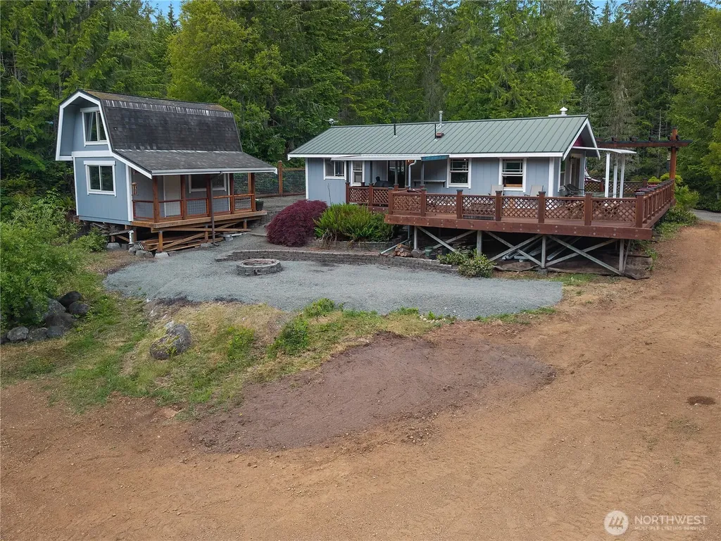 681 N Beacon Point Loop N Lilliwaup WA 98555