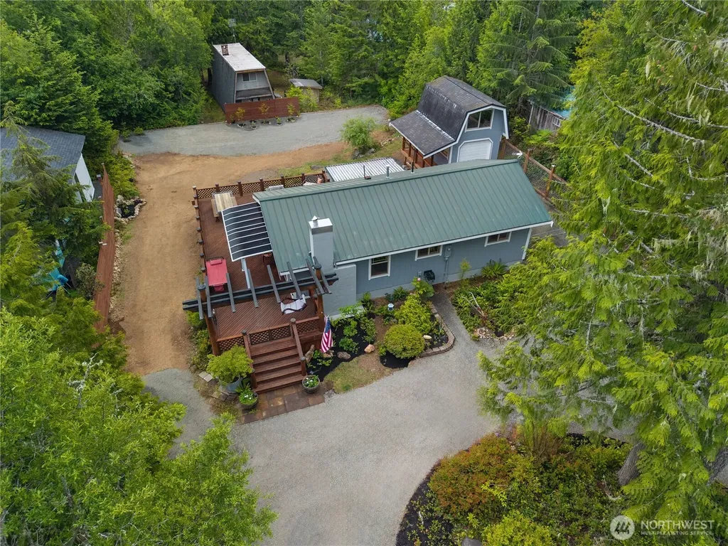 681 N Beacon Point Loop N Lilliwaup WA 98555