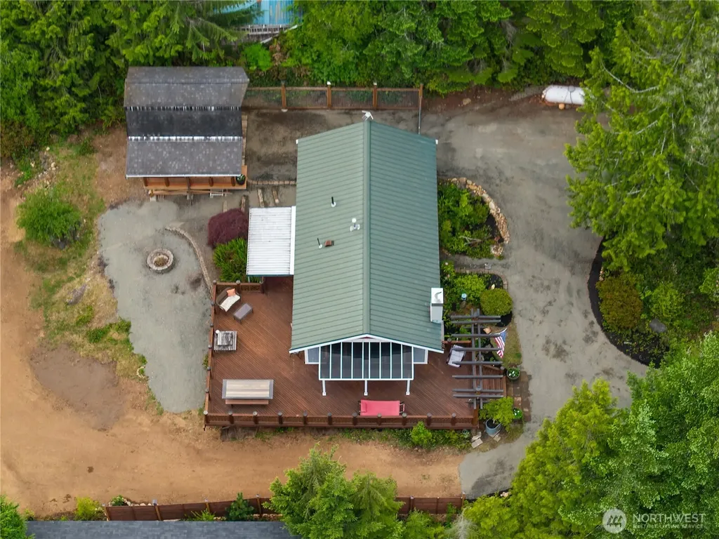 681 N Beacon Point Loop N Lilliwaup WA 98555