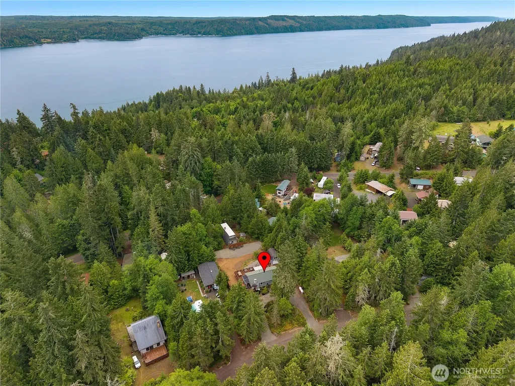 681 N Beacon Point Loop N Lilliwaup WA 98555