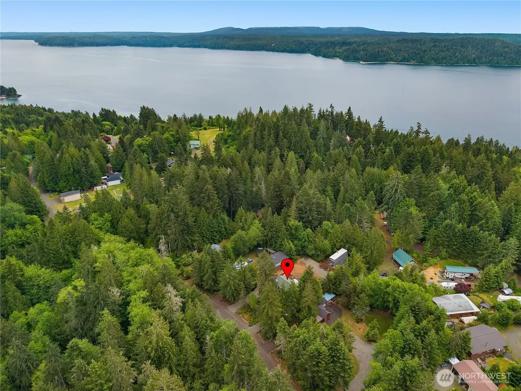 681 N Beacon Point Loop N Lilliwaup WA 98555