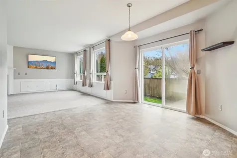 12302 160th Street E Puyallup WA 98374