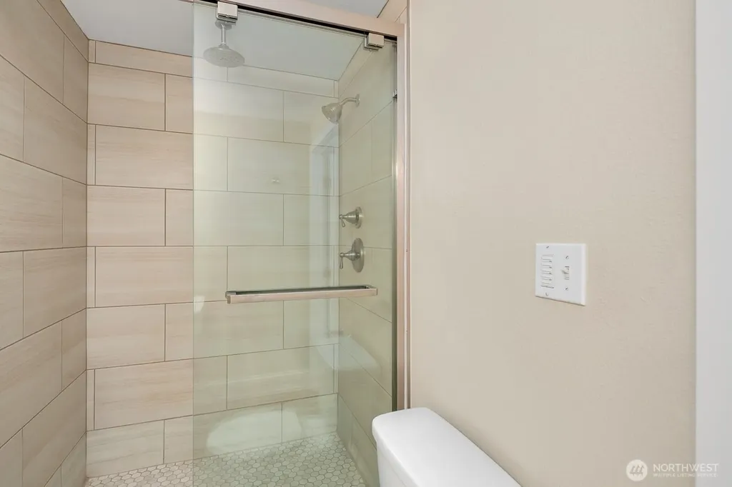 23304 55th Avenue W Mountlake Terrace WA 98043