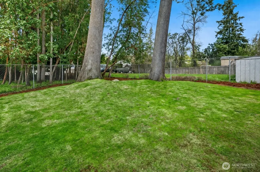 23304 55th Avenue W Mountlake Terrace WA 98043