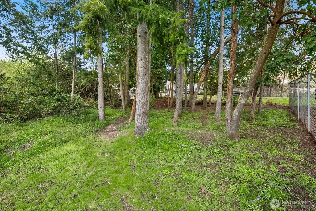 23304 55th Avenue W Mountlake Terrace WA 98043