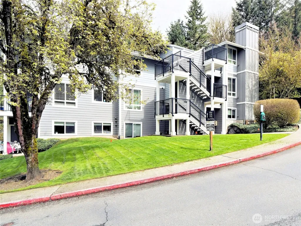 12012 NE 204th Place Bothell WA 98011