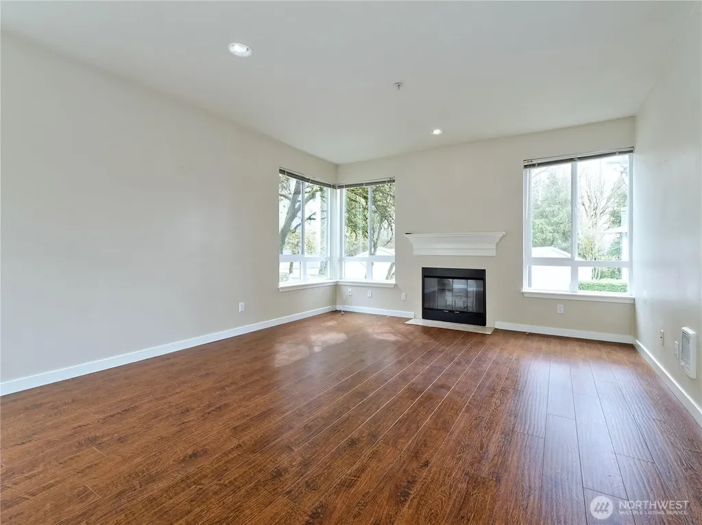 12012 NE 204th Place Bothell WA 98011