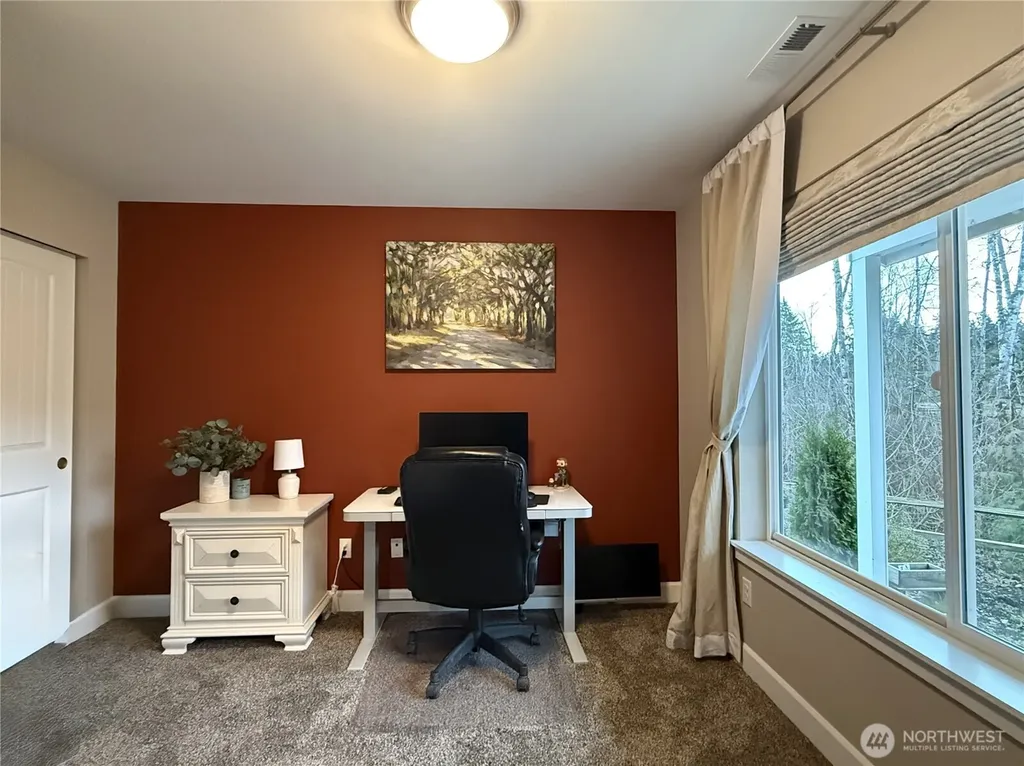 10705 36th Street E Edgewood WA 98372