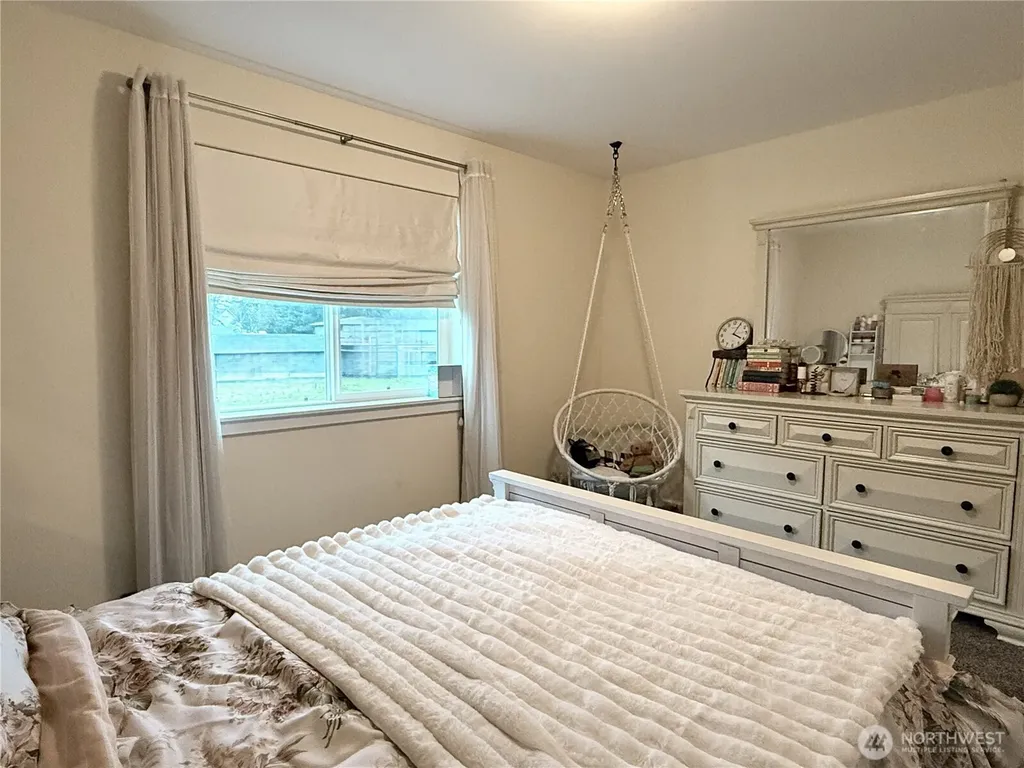 10705 36th Street E Edgewood WA 98372