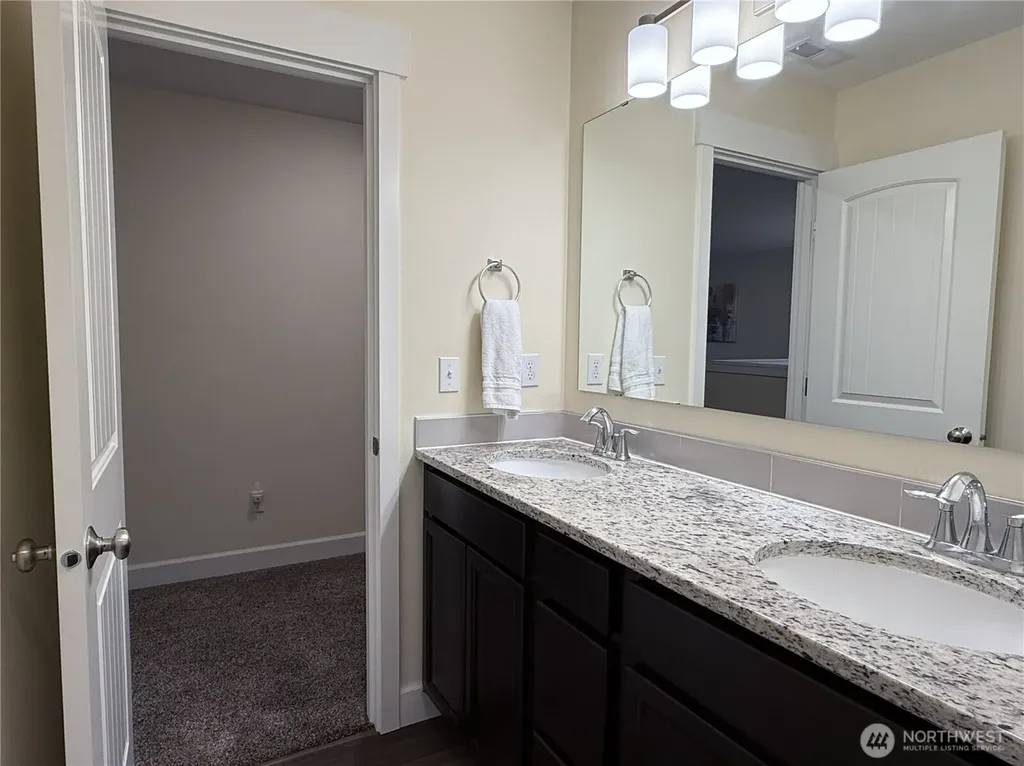 10705 36th Street E Edgewood WA 98372
