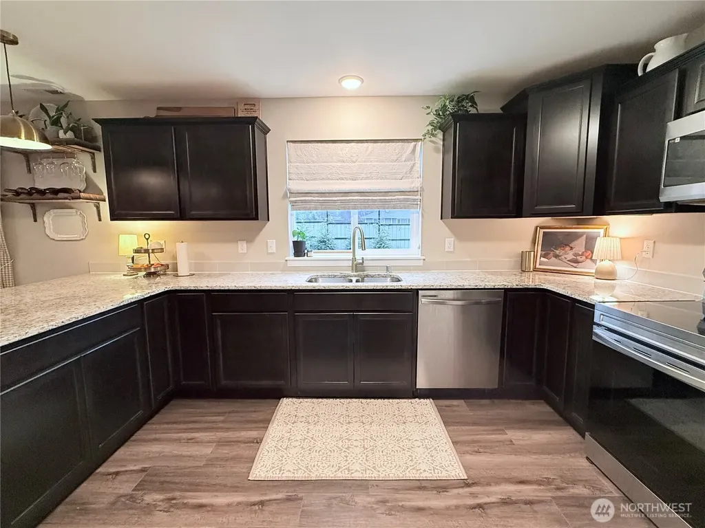 10705 36th Street E Edgewood WA 98372