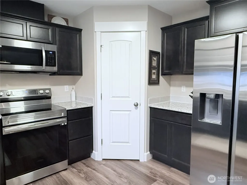 10705 36th Street E Edgewood WA 98372