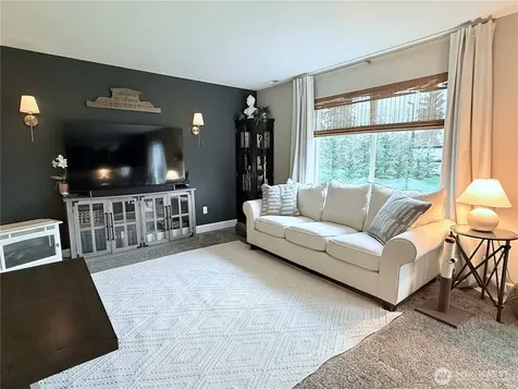 10705 36th Street E Edgewood WA 98372