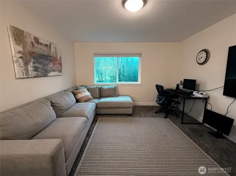 10705 36th Street E Edgewood WA 98372