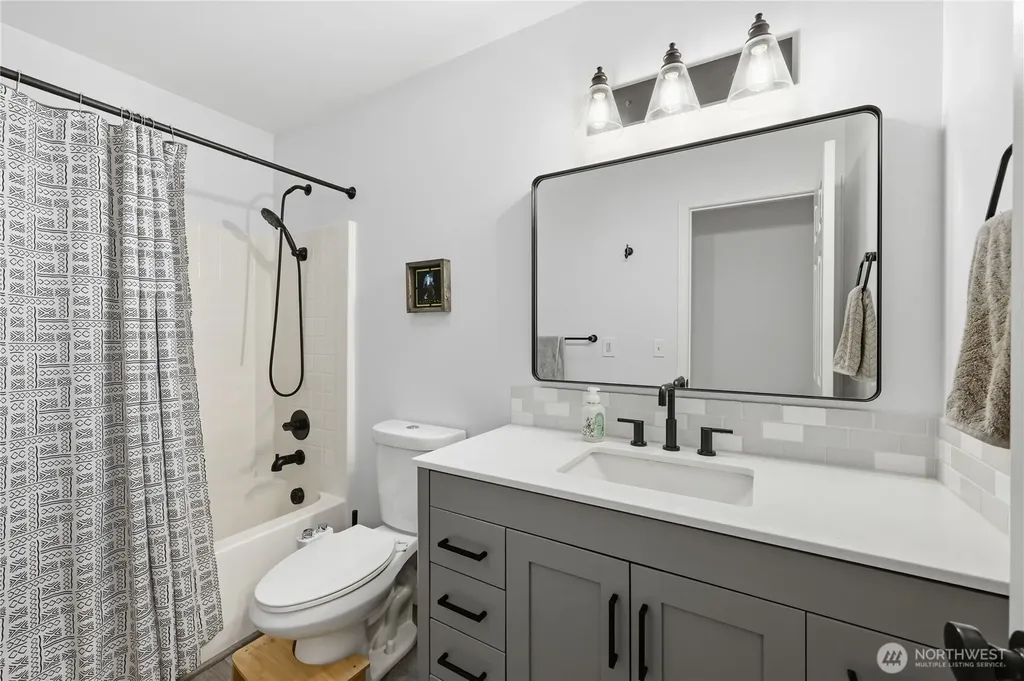 132 Goliah Lane Port Ludlow WA 98365