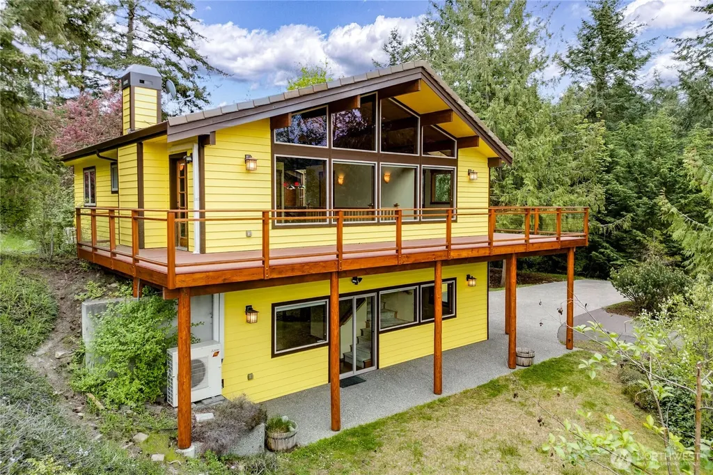 1993 Doe Run Road Sequim WA 98382