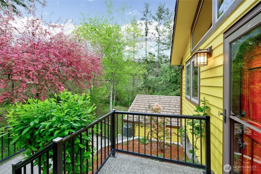 1993 Doe Run Road Sequim WA 98382