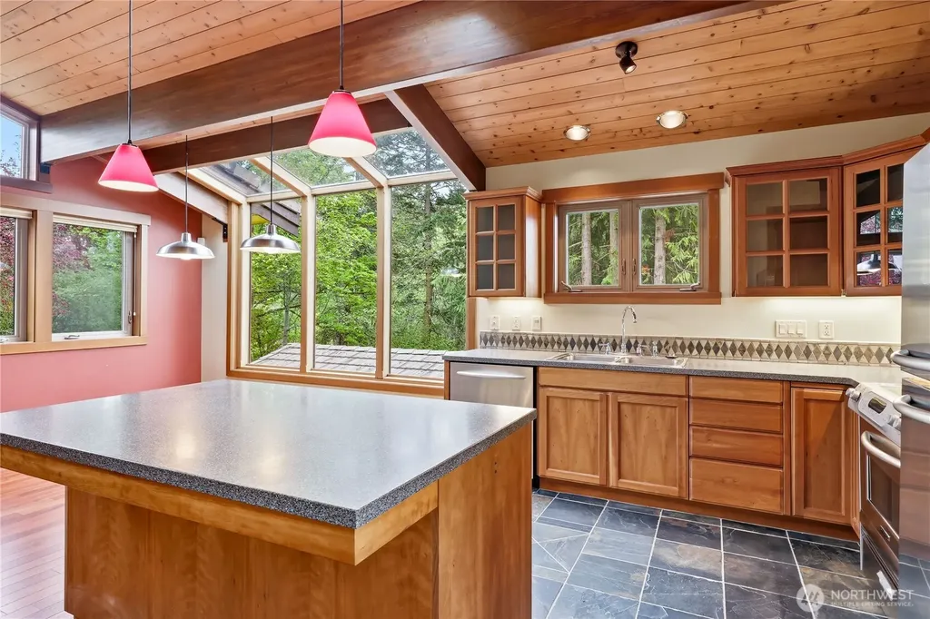 1993 Doe Run Road Sequim WA 98382