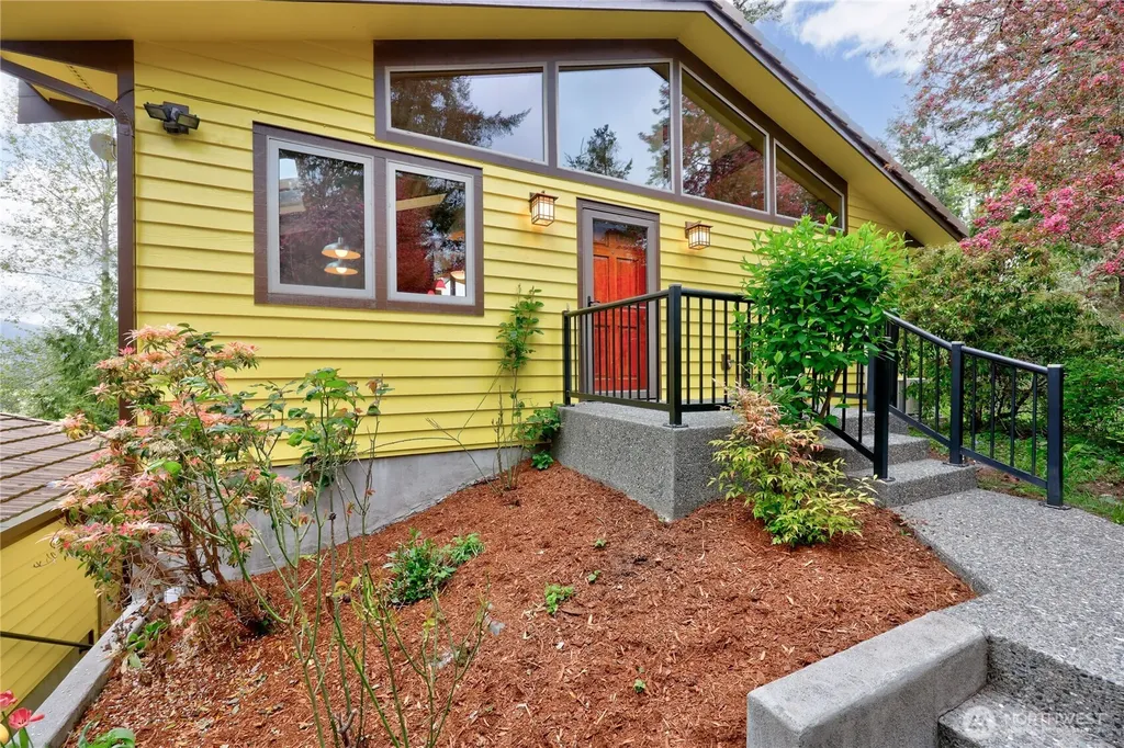 1993 Doe Run Road Sequim WA 98382
